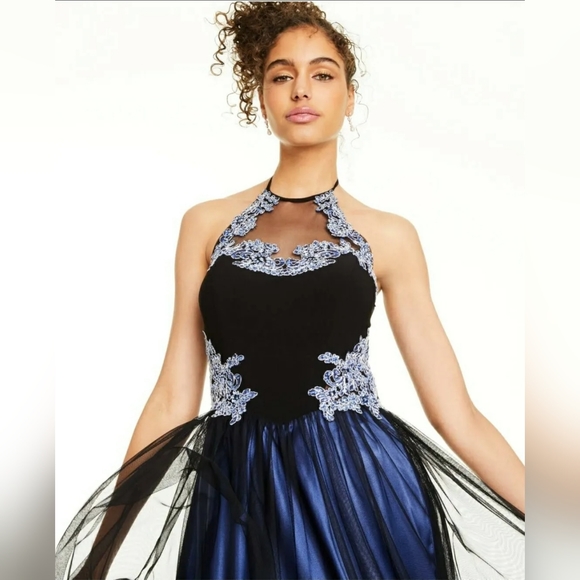 Blondie Nites Juniors' Beaded Appliquéd Halter Gown MSRP $239 Size 1 - Picture 3 of 5